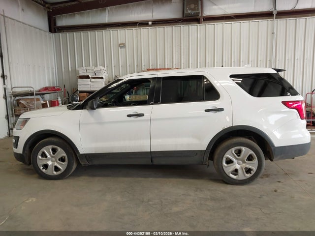 1FM5K8AR8HGD14957 Ford Utility Police Interceptor