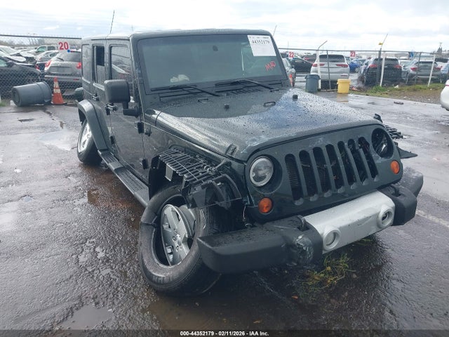 44352179 :رقم المزاد ، 1C4HJWEGXCL172452 vin ، 2012 Jeep Wrangler Unlimited Sahara مزاد بيع