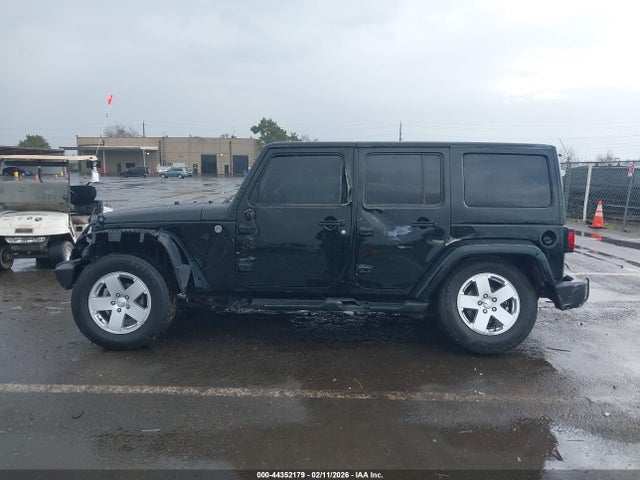 44352179 :رقم المزاد ، 1C4HJWEGXCL172452 vin ، 2012 Jeep Wrangler Unlimited Sahara مزاد بيع