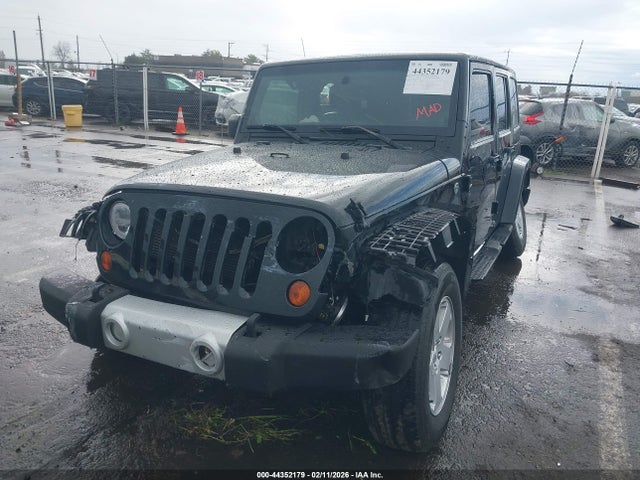44352179 :رقم المزاد ، 1C4HJWEGXCL172452 vin ، 2012 Jeep Wrangler Unlimited Sahara مزاد بيع
