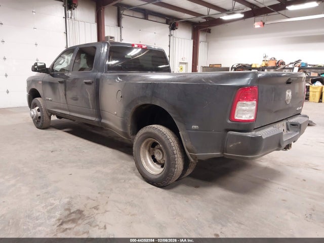3C63RRGJ8MG686867 RAM 3500 Tradesman 4x4 8&#039; Box