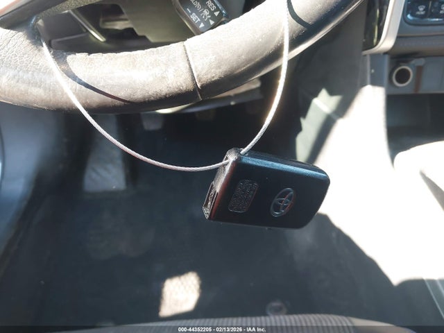 2017 TOYOTA COROLLA 2T1BURHE4HC784170 Photo 10