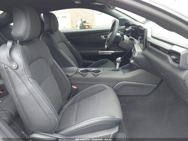 Ford Mustang Ecoboost Fastback 2025 1FA6P8TH3S5113328 Image 5