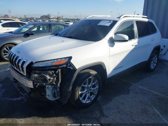 1C4PJLCB3HW653537 Jeep Cherokee Latitude Fwd