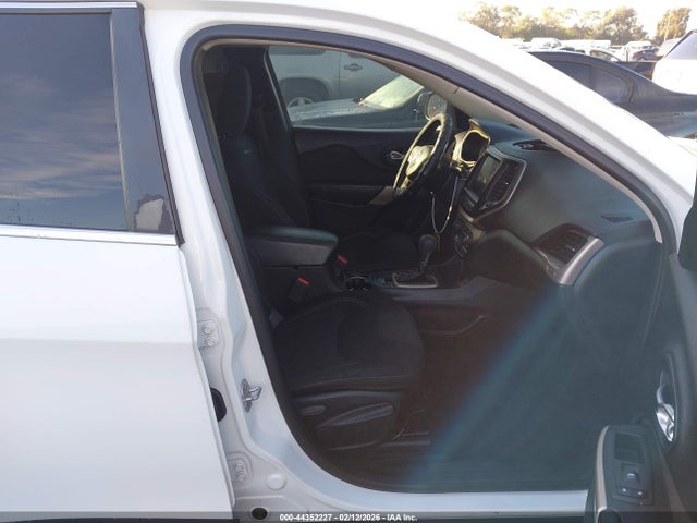1C4PJLCB3HW653537 Jeep Cherokee Latitude Fwd
