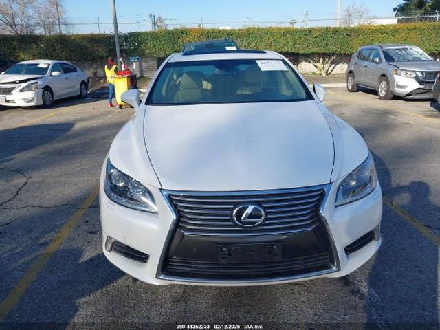 Продажа на аукционе авто 2015 Lexus Ls 460, vin: JTHBL5EF8F5138437, номер лота: 44352233