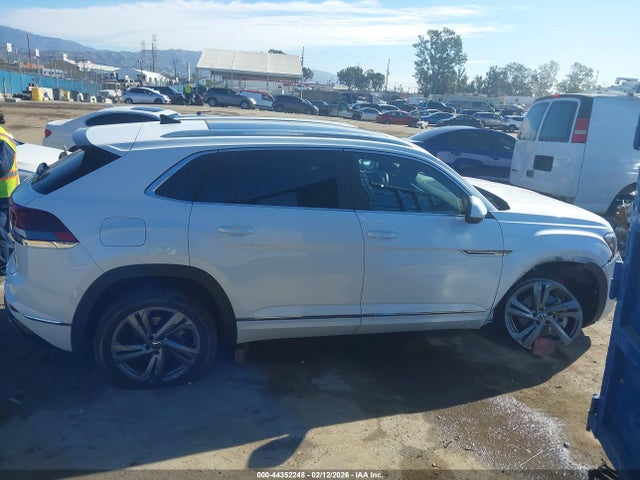 2024 Volkswagen Atlas Cross Sport 2.0t Sel R-line მანქანა იყიდება აუქციონზე, vin: 1V2AE2CA9RC235352, აუქციონის ნომერი: 44352248