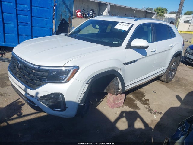 2024 Volkswagen Atlas Cross Sport 2.0t Sel R-line მანქანა იყიდება აუქციონზე, vin: 1V2AE2CA9RC235352, აუქციონის ნომერი: 44352248