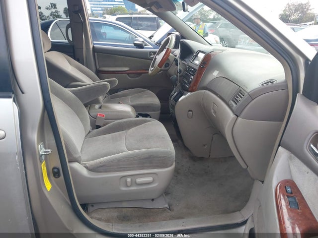 2005 TOYOTA SIENNA 5TDZA22C05S310953 Photo 4