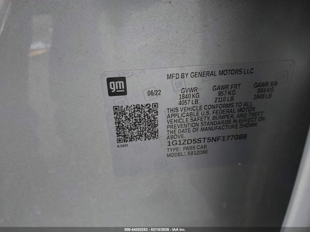 1G1ZD5ST5NF177088 Chevrolet Malibu Fwd Lt