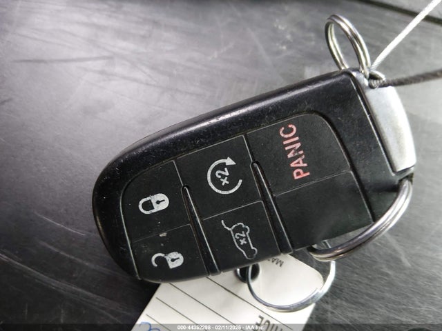 44352298 :رقم المزاد ، 1C4RJFAG5FC638495 vin ، 2015 Jeep Grand Cherokee Laredo مزاد بيع
