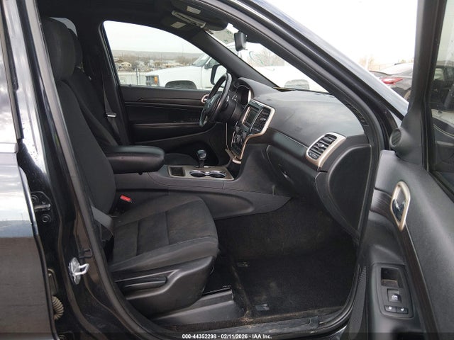 44352298 :رقم المزاد ، 1C4RJFAG5FC638495 vin ، 2015 Jeep Grand Cherokee Laredo مزاد بيع