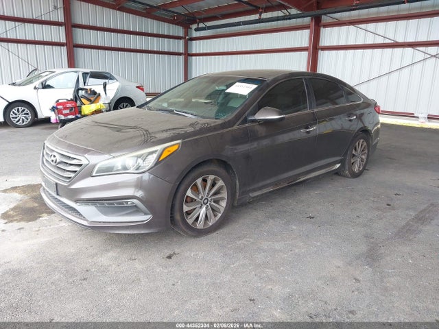 Hyundai Sonata Sport 2016 5NPE34AF8GH413028 Image 2