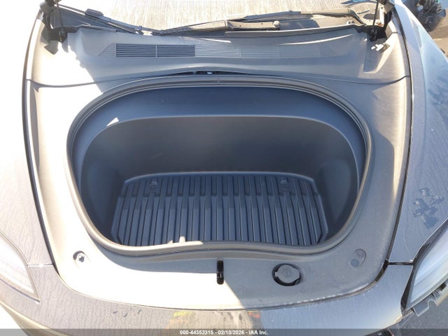 2025 TESLA MODEL 3 5YJ3E1EA4SF995697 Photo 9