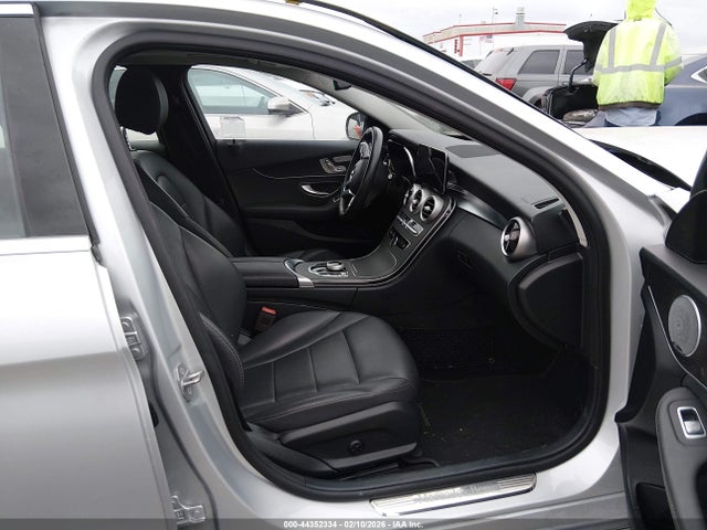 Aukcja sprzedaży 2021 Mercedes-benz C 300 Sedan, vin: W1KWF8DB1MR647730, numer aukcji: 44352334