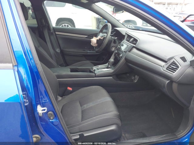 SHHFK7H28JU413496 Honda Civic Lx