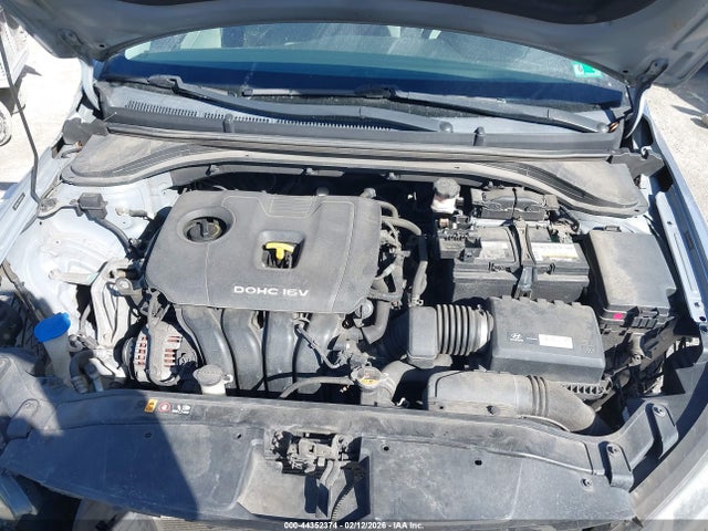 44352374 :رقم المزاد ، 5NPD84LF7HH015563 vin ، 2017 Hyundai Elantra Se مزاد بيع