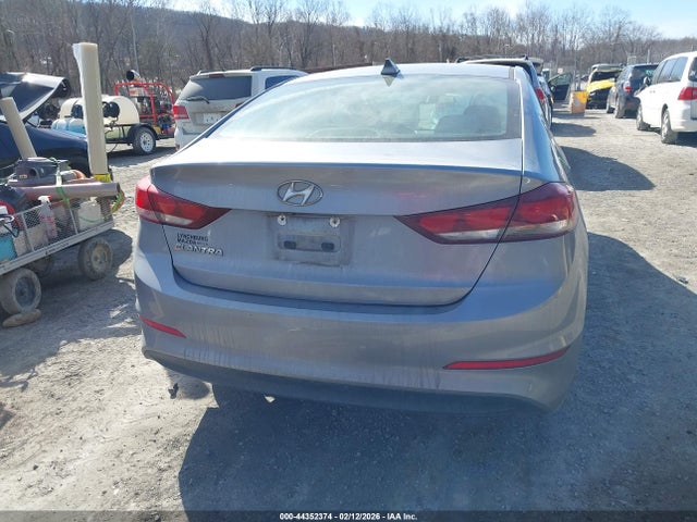 44352374 :رقم المزاد ، 5NPD84LF7HH015563 vin ، 2017 Hyundai Elantra Se مزاد بيع
