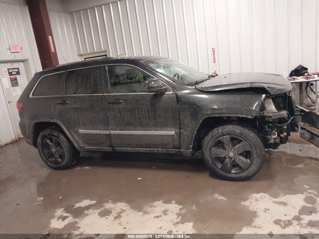 Продажа на аукционе авто 2013 Jeep Grand Cherokee Laredo, vin: 1C4RJFAG0DC569230, номер лота: 44352379