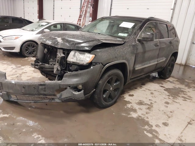 Продажа на аукционе авто 2013 Jeep Grand Cherokee Laredo, vin: 1C4RJFAG0DC569230, номер лота: 44352379