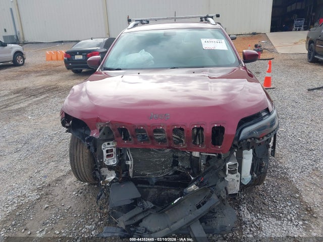 1C4PJLCB2KD285855 Jeep Cherokee Latitude Fwd