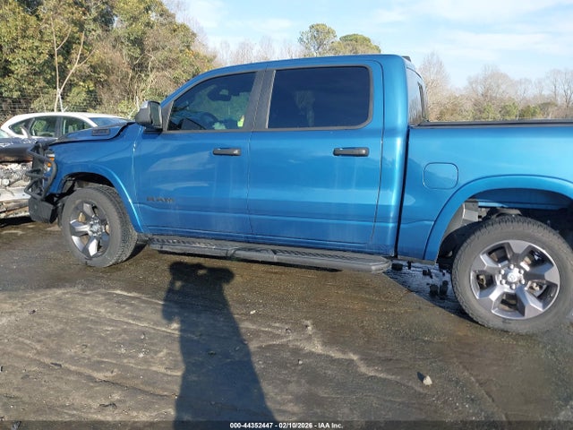 2024 Ram 1500 Big Horn  4x4 5'7 Box მანქანა იყიდება აუქციონზე, vin: 1C6SRFFT9RN232087, აუქციონის ნომერი: 44352447