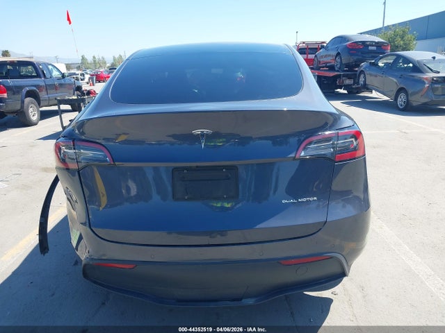 7SAYGDEE8NF542260 Tesla Model Y Long Range Dual Motor All-wheel Drive