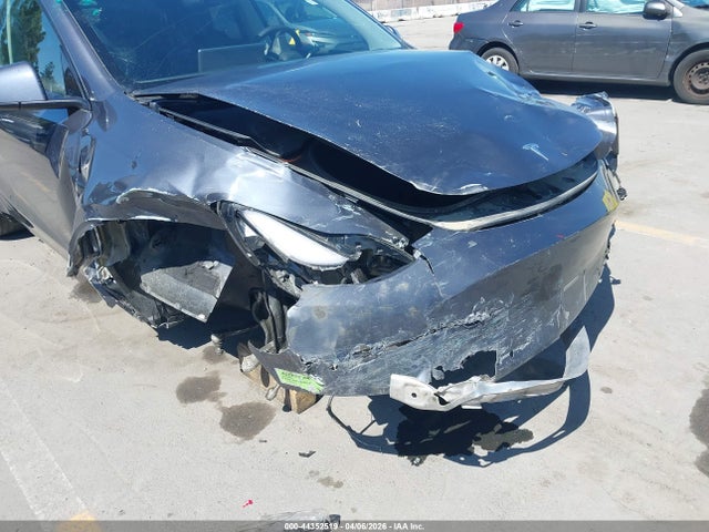 7SAYGDEE8NF542260 Tesla Model Y Long Range Dual Motor All-wheel Drive