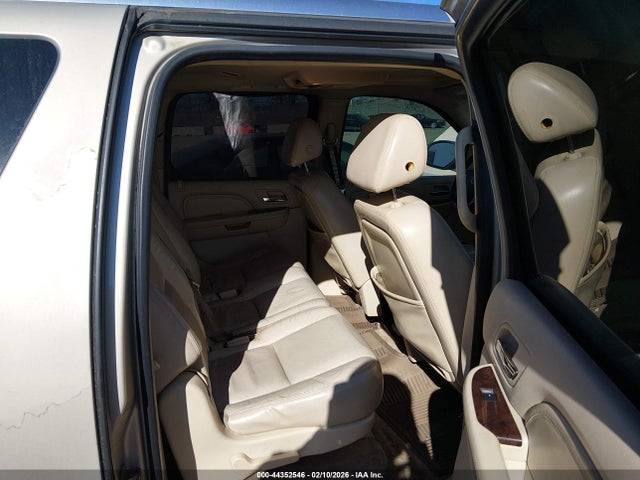 2008 CADILLAC ESCALADE ESV 1GYFK668X8R119602 Photo 7