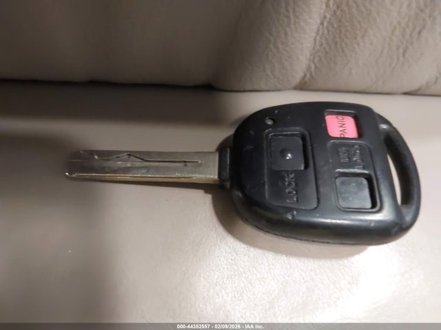 2004 LEXUS GX 470 JTJBT20X740039275 Photo 10