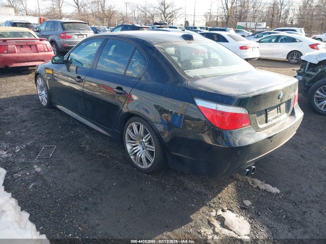 2010 BMW 550I WBANW5C57ACT56144 Photo 2