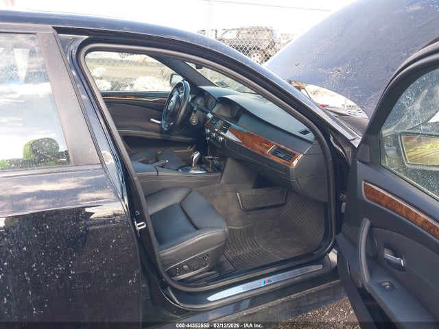 2010 BMW 550I WBANW5C57ACT56144 Photo 4