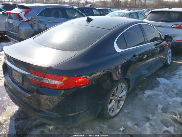 2015 JAGUAR XF SAJWJ0FF8F8U64622 Photo 3