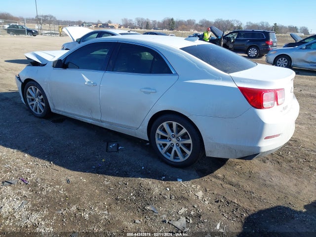 2015 CHEVROLET MALIBU 1G11D5SLXFF177280 Photo 2