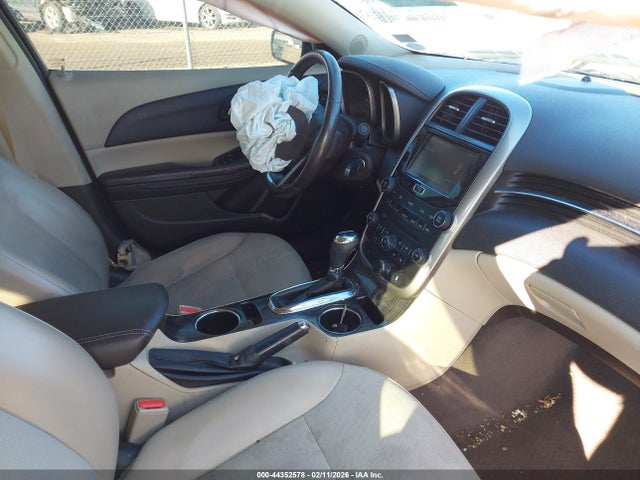 2015 CHEVROLET MALIBU 1G11D5SLXFF177280 Photo 4