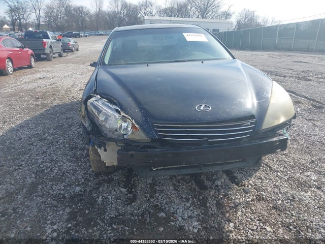 2003 Lexus Es 300 მანქანა იყიდება აუქციონზე, vin: JTHBF30G636017889, აუქციონის ნომერი: 44352592