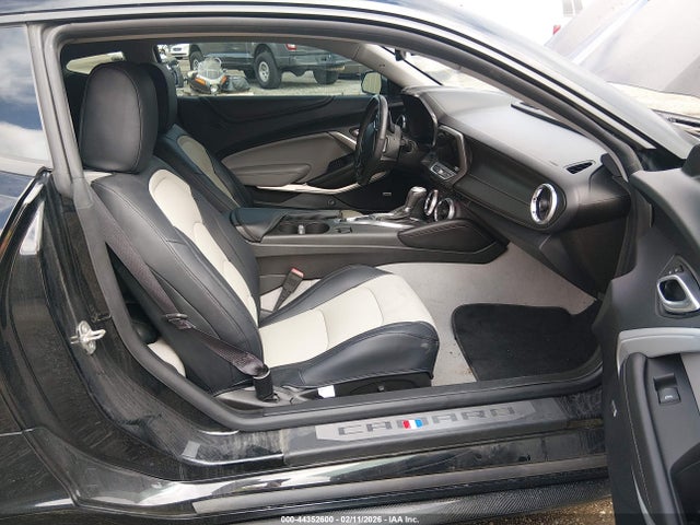 2016 CHEVROLET CAMARO 1G1FH1R7XG0120741 Photo 4