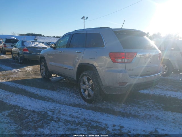 2013 JEEP GRAND CHEROKEE 1C4RJFBT4DC563393 Photo 2