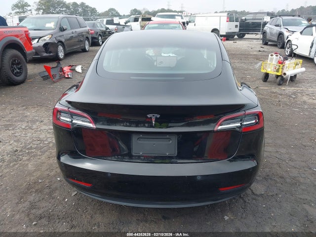 Продаж на аукціоні авто 2022 Tesla Model 3 Rear-wheel Drive, vin: 5YJ3E1EA7NF109392, номер лоту: 44352628