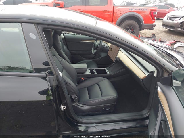 2022 TESLA MODEL 3 5YJ3E1EA7NF109392 Photo 4