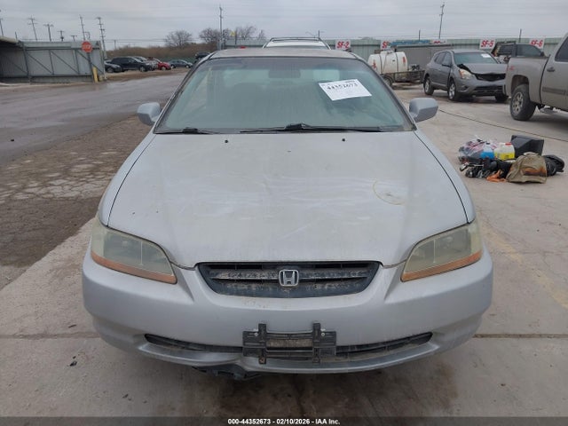 44352673 :رقم المزاد ، 1HGCG3160YA010144 vin ، 2000 Honda Accord 2.3 Ex مزاد بيع