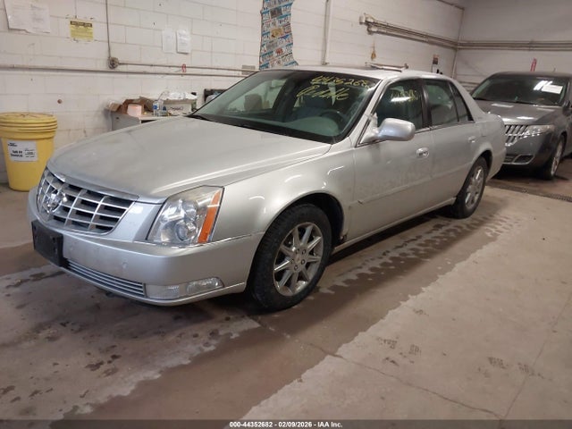 2010 CADILLAC DTS 1G6KD5EY0AU100170 Photo 1