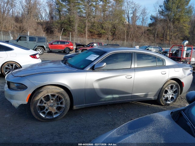 Продажа на аукционе авто 2015 Dodge Charger Sxt, vin: 2C3CDXJG1FH813782, номер лота: 44352686