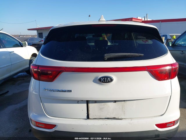 KNDPM3AC7H7083975 KIA Sportage Lx