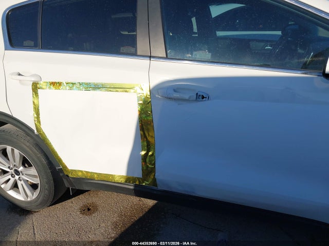 KNDPM3AC7H7083975 KIA Sportage Lx