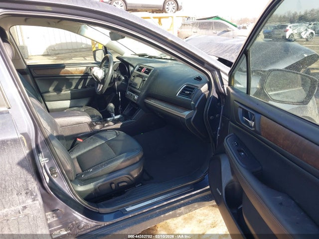 44352702 :رقم المزاد ، 4S4BSANCXH3324462 vin ، 2017 Subaru Outback 2.5i Limited مزاد بيع