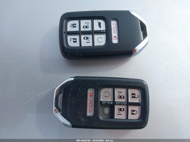 5FNRL6H84NB014083 Honda Odyssey Touring