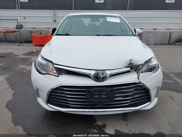 4T1BK1EB9JU268764 Toyota AVALON XLE