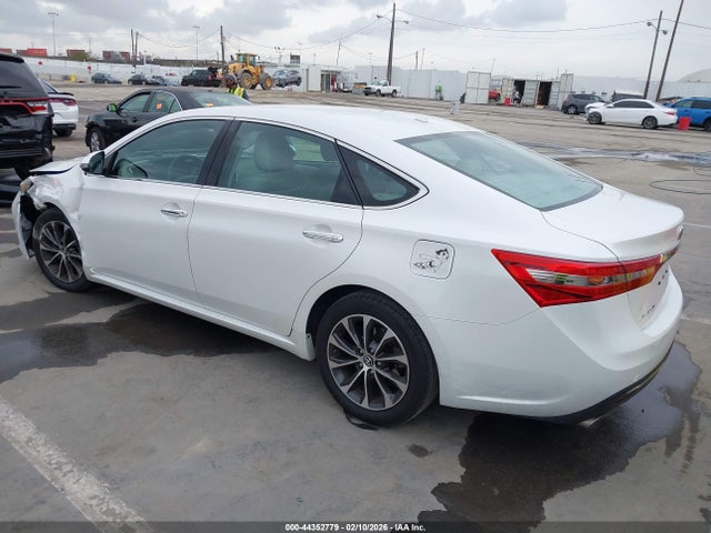 4T1BK1EB9JU268764 Toyota AVALON XLE