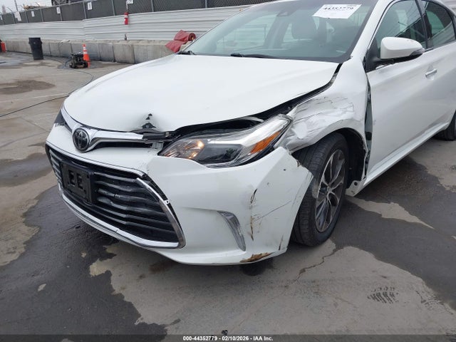 4T1BK1EB9JU268764 Toyota AVALON XLE